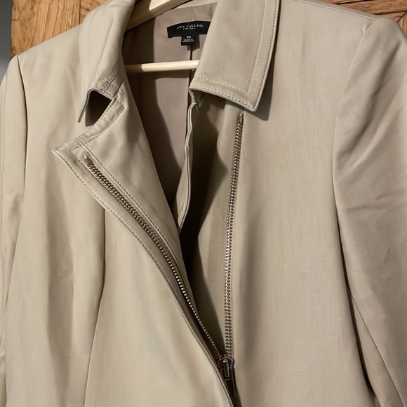 Ann Taylor Bomber Jacket size 10 Tan/Beige - Picture 6 of 6